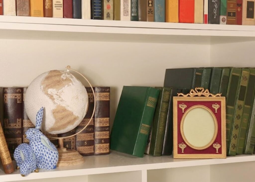 Bookshelf Knick Knacks