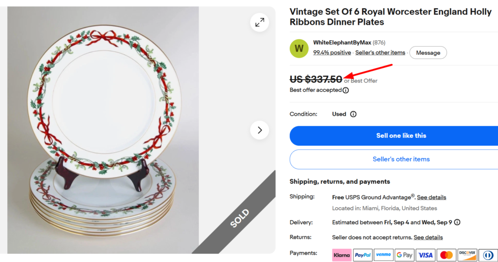 Royal Worcester England Holly Ribbons Plates